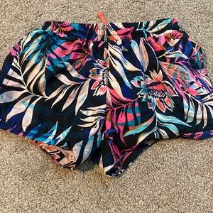 old navy activewear floral shorts